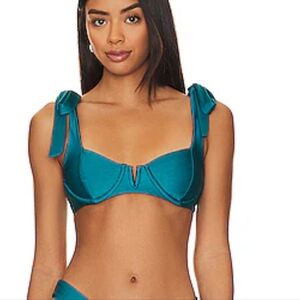 New!Beach Riot Blair Bikini Top